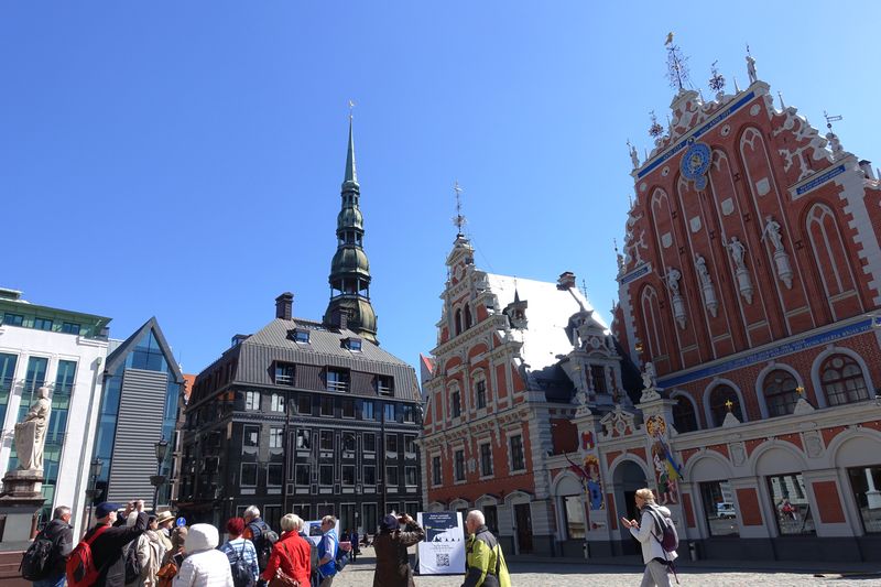 Seniorenreise2022-01 Schwarzhäupterhaus in Riga